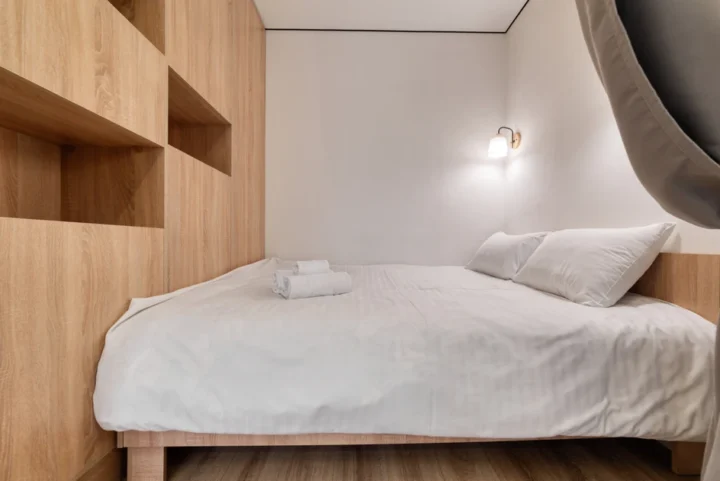 Интерьер квартиры-студии на сутки по адресу: Минск, ул. Братская, 15