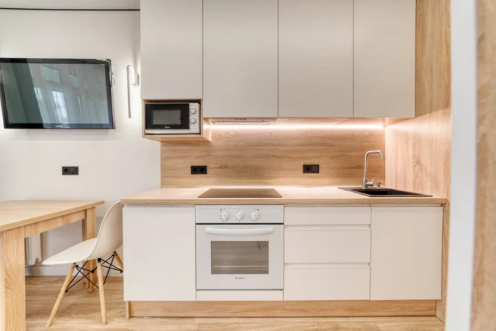 Интерьер квартиры-студии на сутки по адресу: Минск, ул. Братская, 15