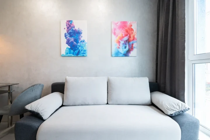 Short-term studio apartment at 9 Bratskaya Str., Minsk