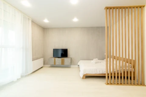 Интерьер квартиры-студии на сутки по адресу: Минск, Брилевская, 33