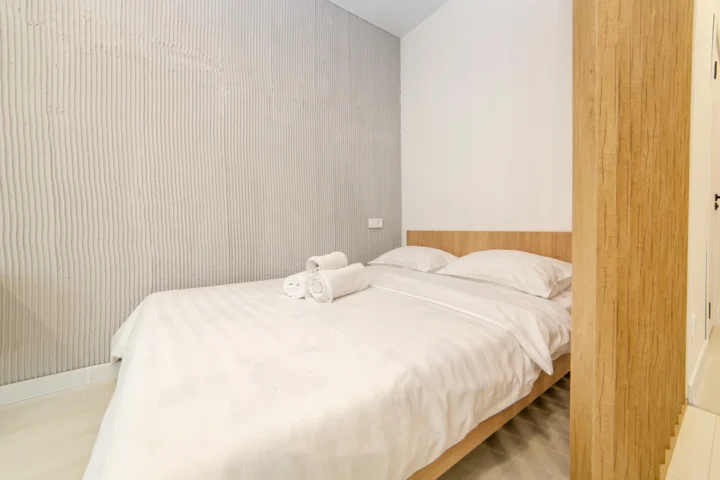 Интерьер квартиры-студии на сутки по адресу: Минск, Брилевская, 33