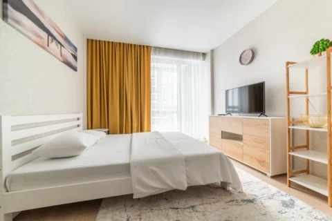 Интерьер квартиры-студии на сутки по адресу: Минск, ул. Игоря Лученка, 13