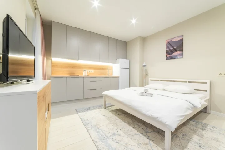 Short-term studio apartment at 23 Igorya Luchenka Str., Minsk