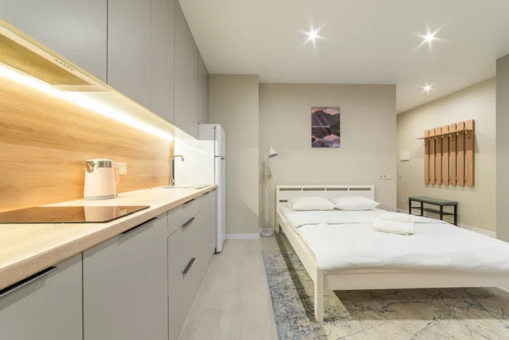 Short-term studio apartment at 23 Igorya Luchenka Str., Minsk