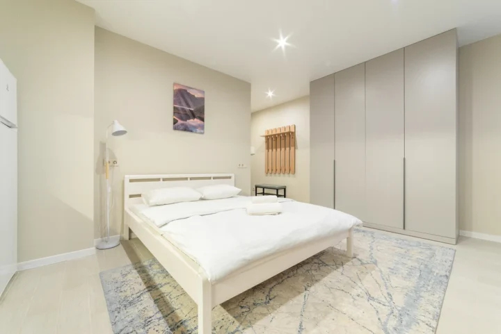 Short-term studio apartment at 23 Igorya Luchenka Str., Minsk