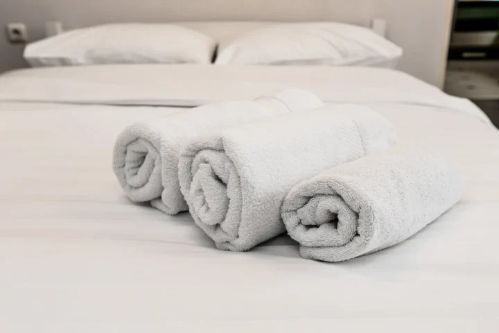 Short-term studio apartment at 5 Kalvariyskaya Str., Minsk