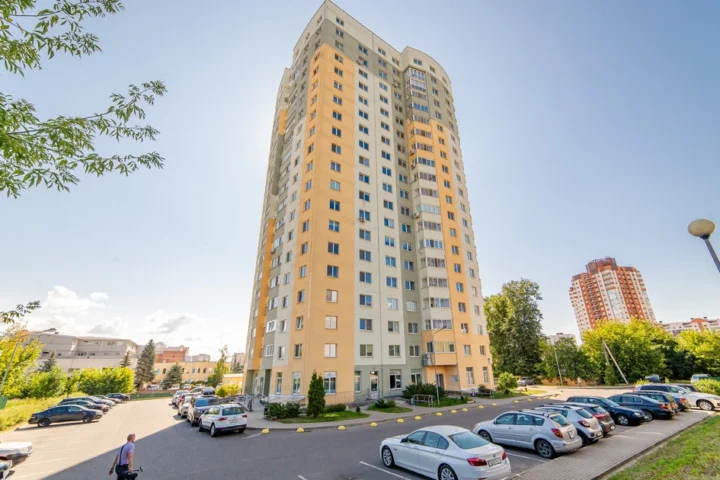 Интерьер квартиры-студии на сутки по адресу: Минск, ул. Левкова, 45