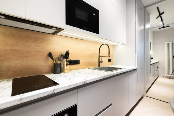 Short-term studio apartment at 37 Mikhaila Savitskogo Str., Minsk