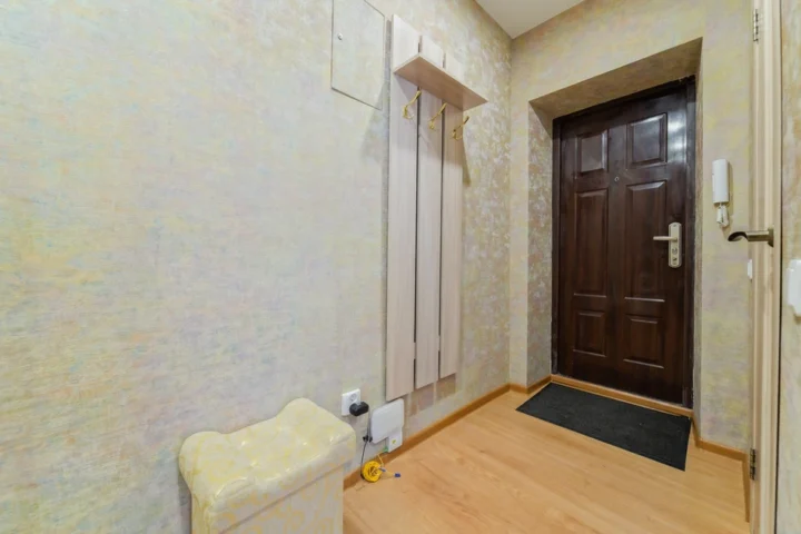 Short-term 1-bedroom apartment at 52 Nezavisimosti Ave., Minsk