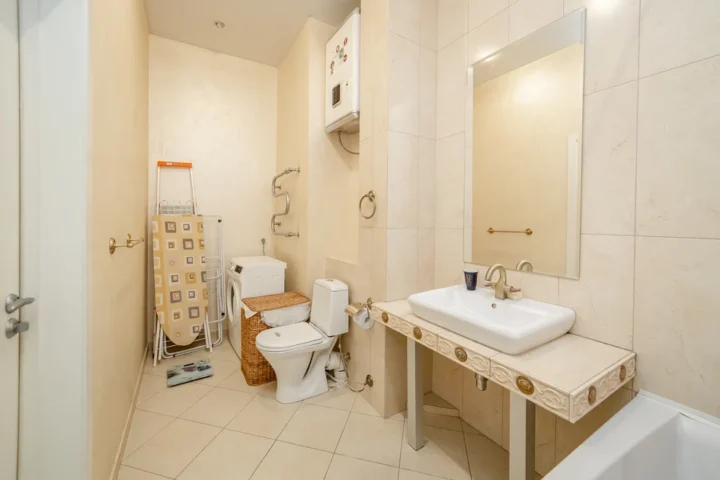 Short-term 2-bedroom apartment at 91 Nezavisimosti Ave., Minsk