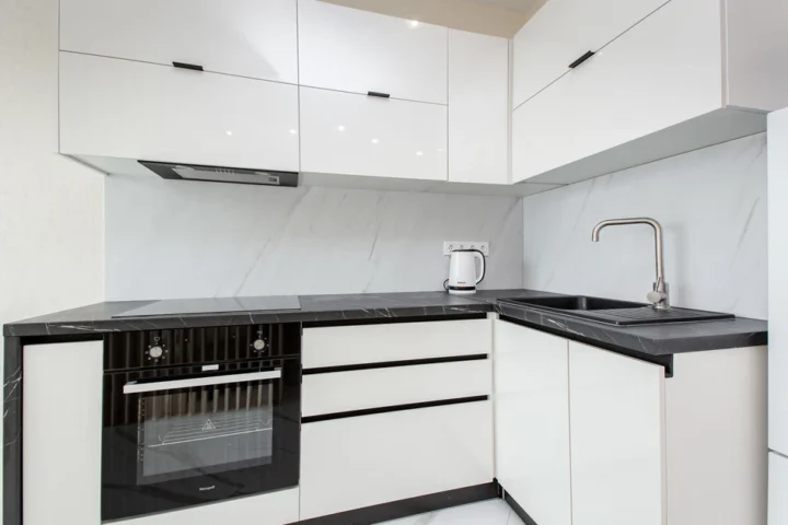 Интерьер квартиры-студии на сутки по адресу: Минск, ул. Николы Теслы, 6