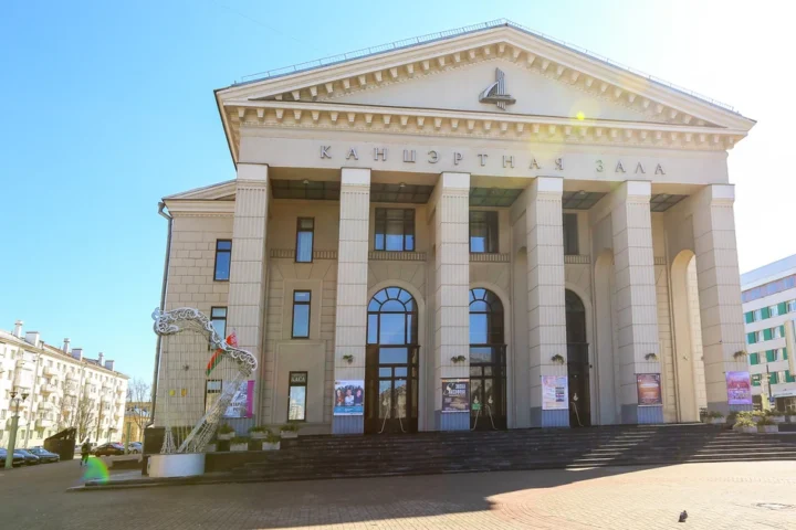 Интерьер 2-комнатной квартиры на сутки по адресу: Минск, пр. Независимости, 52