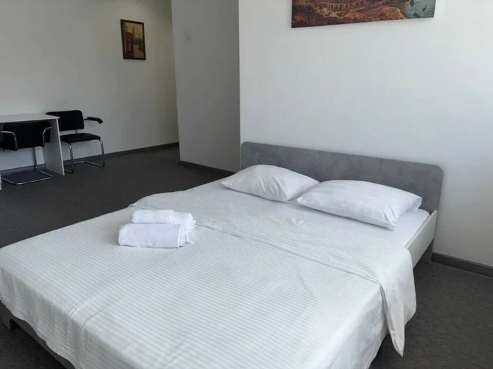 Short-term 1-bedroom apartment at 89 Nezavisimosti Ave., Minsk