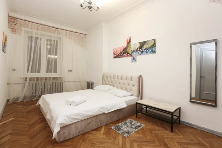 Short-term 2-bedroom apartment at 22 Sverdlova Str., Minsk