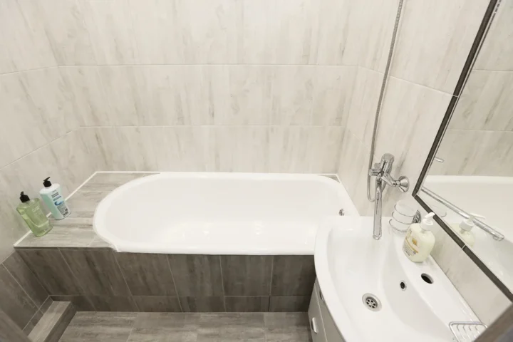 Short-term 2-bedroom apartment at 22 Sverdlova Str., Minsk