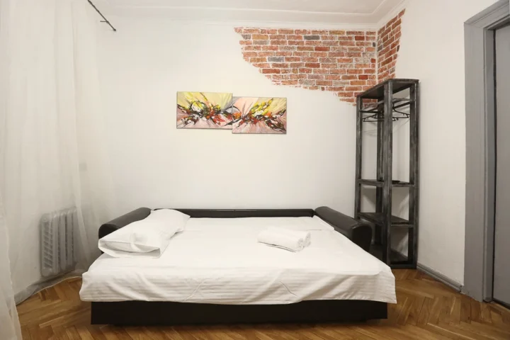 Short-term 2-bedroom apartment at 22 Sverdlova Str., Minsk