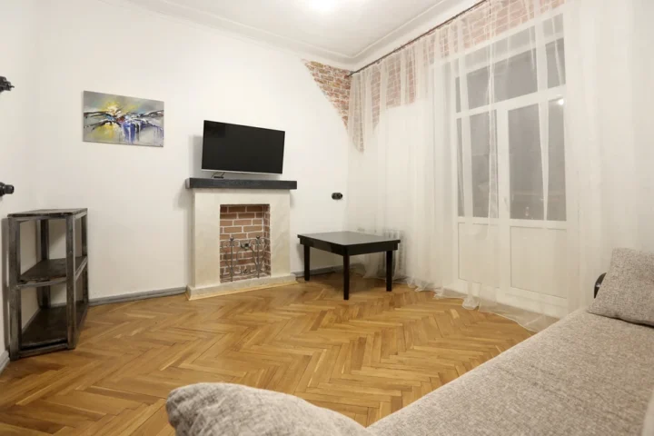 Short-term 2-bedroom apartment at 22 Sverdlova Str., Minsk