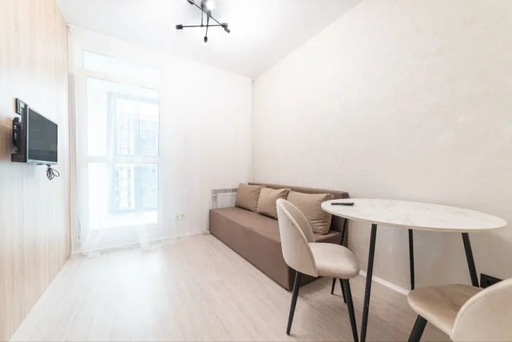 Short-term studio apartment at 11 Bratskaya Str., Minsk