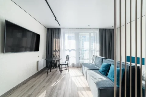 Интерьер квартиры-студии на сутки по адресу: Минск, ул. Николы Теслы, 20