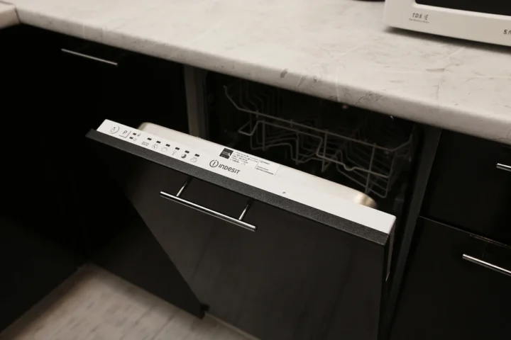 Short-term 2-bedroom apartment at 40 Voronyanskogo Str., Minsk