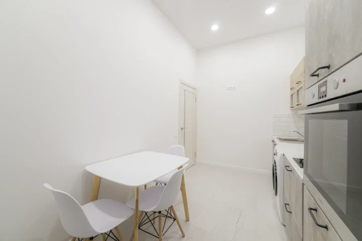 Short-term 2-bedroom apartment at 27/1 Yakuba Kolasa Str., Minsk