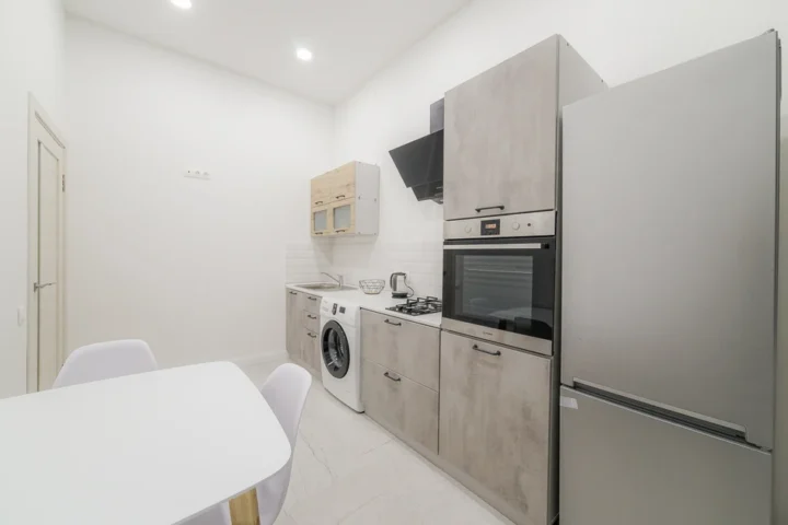 Short-term 2-bedroom apartment at 27/1 Yakuba Kolasa Str., Minsk